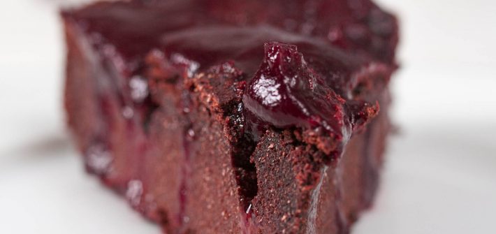 wegańskie brownie z suszoną śliwką